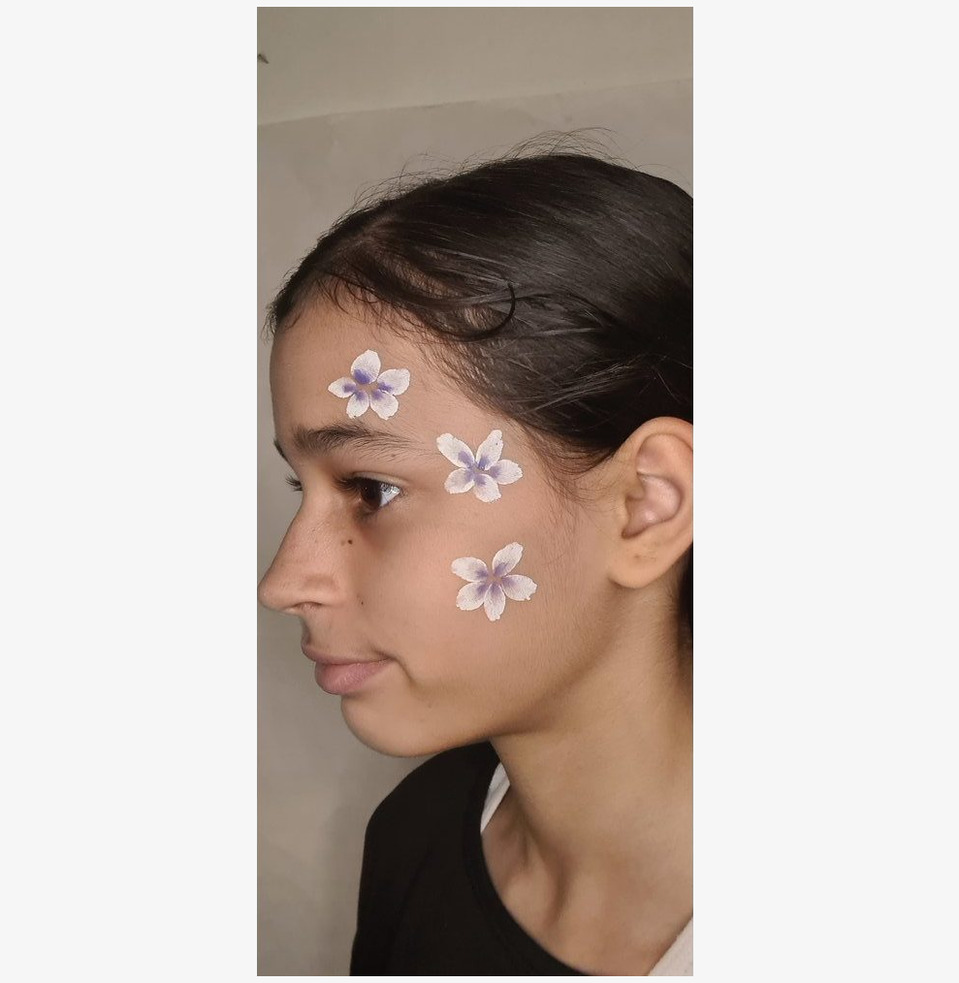 Split Cake - Lila, Rosa & Vit från Snazaroo på ansikte