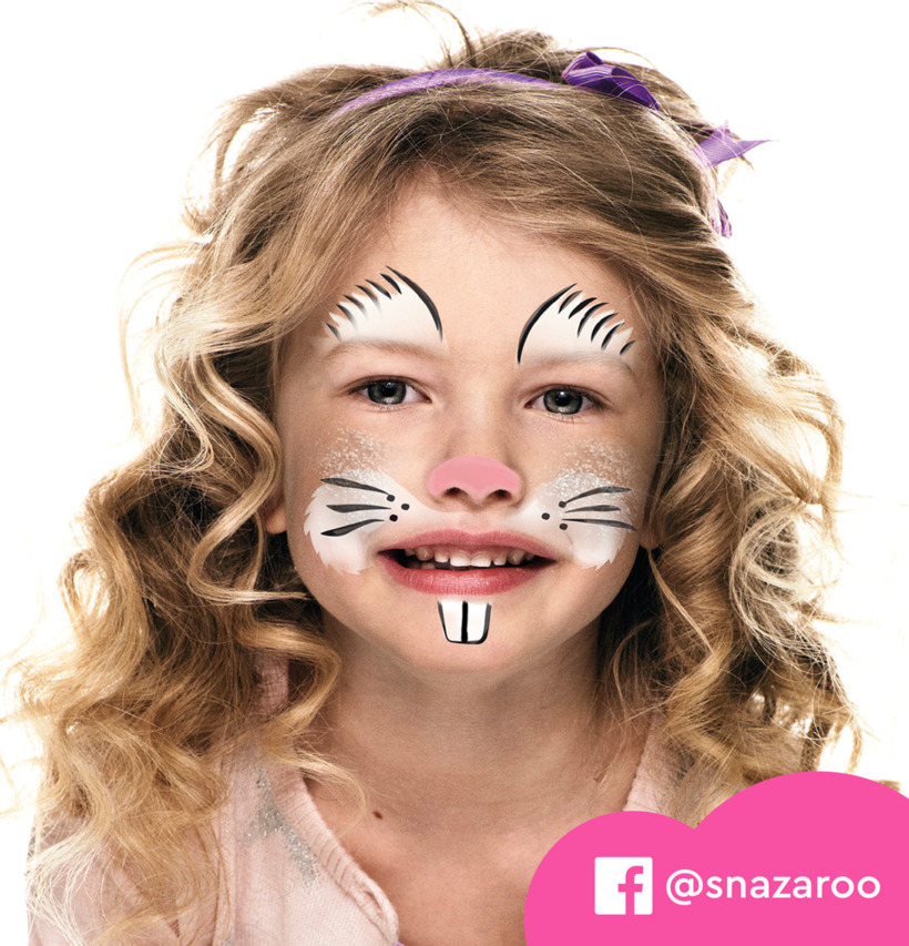 Barn med ansikte målat som katt med Ansiktsfärg Monster Face Paint Kit från Snazaroo